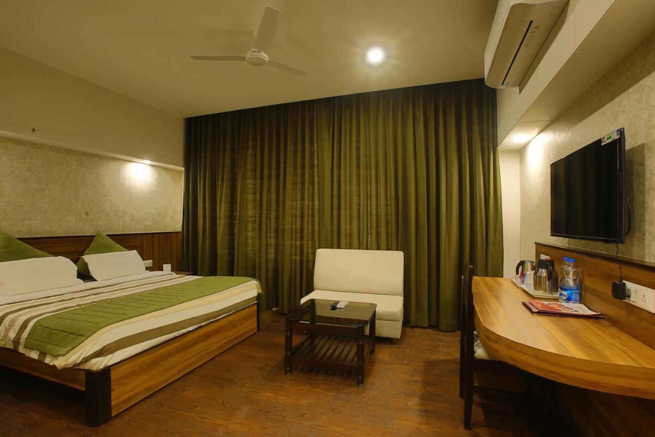 Hotel The Great Ganga Rishikesh Exterior photo